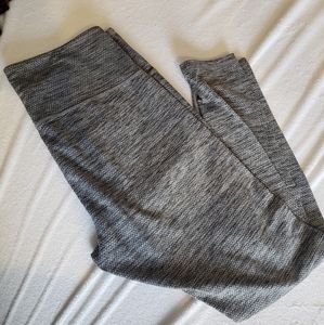 Athletic leggings